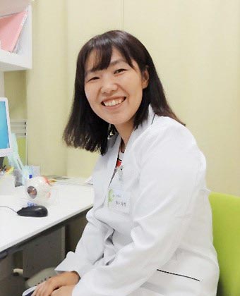 副院長 福永 清香(ふくなが さやか)